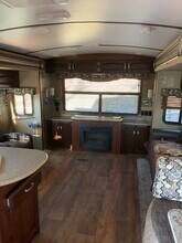 1990 Las Flores Canyon Rd in Malibu, CA - Building Photo - Building Photo