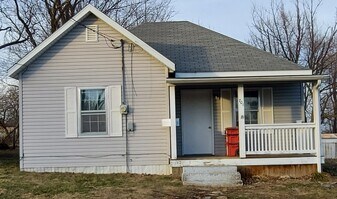 701 Baker St in Mexico, MO - Building Photo