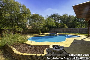 14114 Touch Gold in San Antonio, TX - Foto de edificio