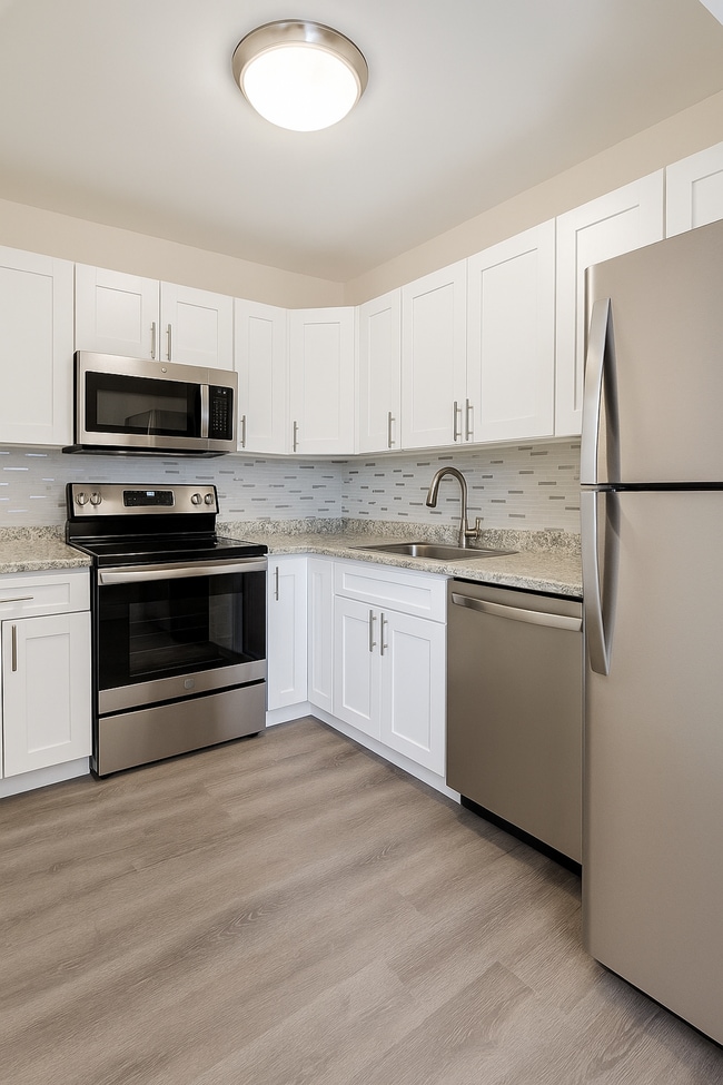 West Palm Lane Apartments in West Palm Beach, FL - Foto de edificio - Building Photo