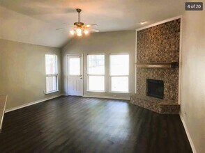 2750 Fern Valley Ln in Rockwall, TX - Building Photo - Building Photo