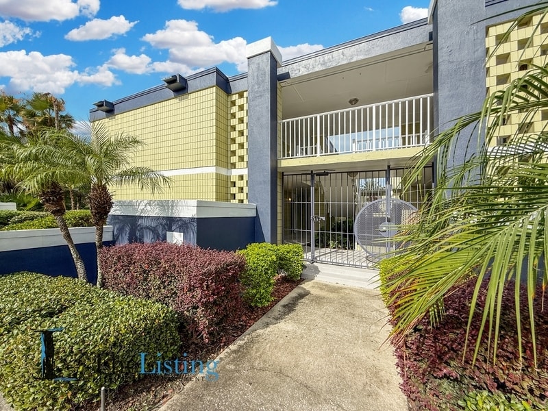 1301 S Howard Ave in Tampa, FL - Building Photo