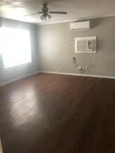 204 Austin St in Levelland, TX - Building Photo - Building Photo