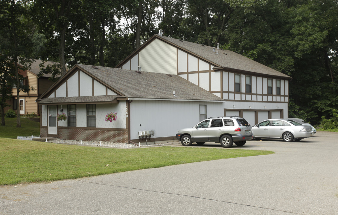 Timbercreek Townhouses in Portage, MI - Building Photo