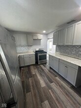 1402 E Willard St in Muncie, IN - Building Photo - Building Photo