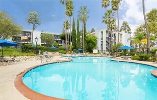 3602 W Estates Ln, Unit 306 in Rolling Hills Estates, CA - Building Photo