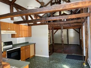276 Dearborn Rd in Auburn, NH - Building Photo - Building Photo