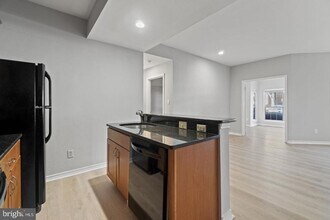 3909 Penderview Dr in Fairfax, VA - Building Photo - Building Photo