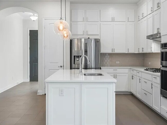 8211 Agarito Way in Dallas, TX - Building Photo - Building Photo