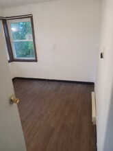 1532 Woodland Ave NW, Unit 3 in Canton, OH - Building Photo - Building Photo