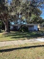 736 Essex Pl in Orlando, FL - Building Photo