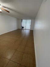 1025 SE 2nd Ave in Dania Beach, FL - Building Photo - Building Photo