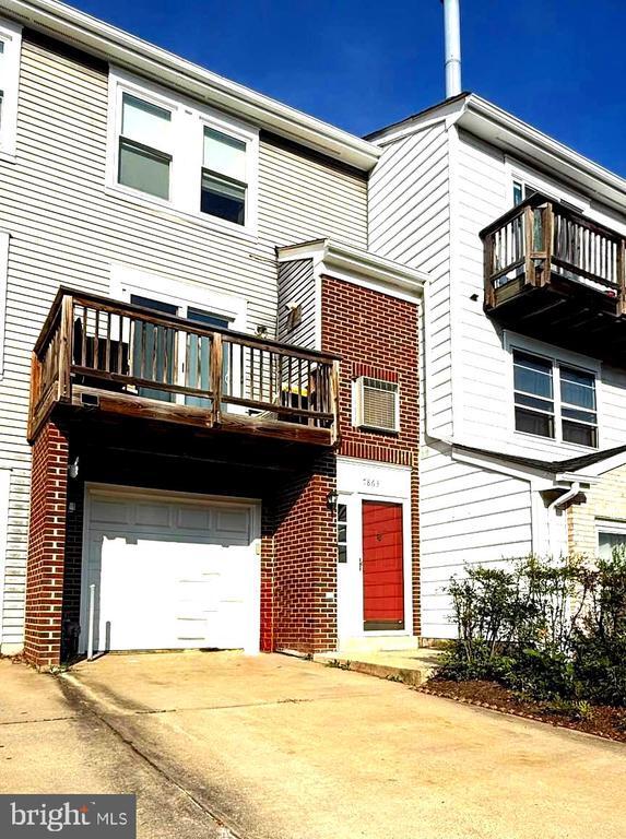 property at 7863 Apache Ridge Ct
