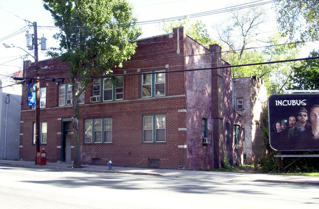 409-411 Main St in West Orange, NJ - Building Photo - Building Photo