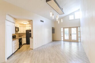 3655 Atrium Dr in Orlando, FL - Building Photo - Building Photo