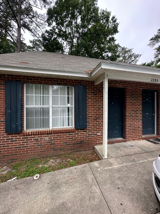 2285 Hartsfield Rd in Tallahassee, FL - Building Photo