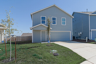 14002 Rooster Run in San Antonio, TX - Building Photo - Building Photo