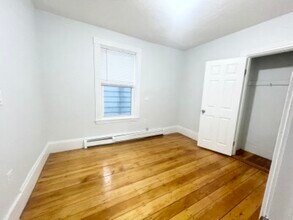 22 Howell St, Unit 1 in Boston, MA - Building Photo - Building Photo