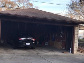 25160 Dale St in Roseville, MI - Building Photo - Building Photo