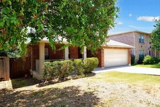 7610 Gander Park in Converse, TX - Building Photo - Building Photo