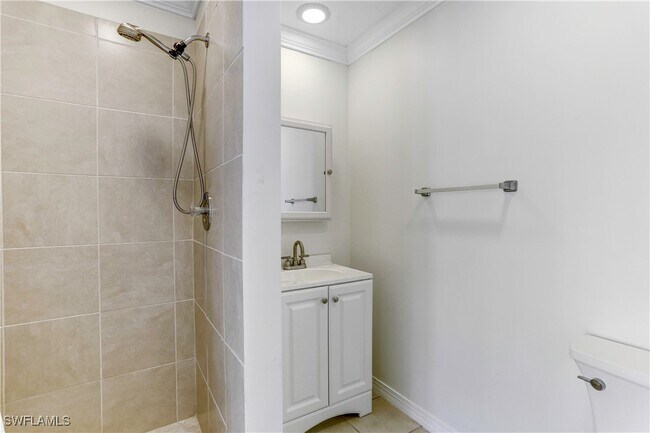 property at 370 6th Ave S
