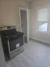 3245 W 99th St in Cleveland, OH - Building Photo - Building Photo