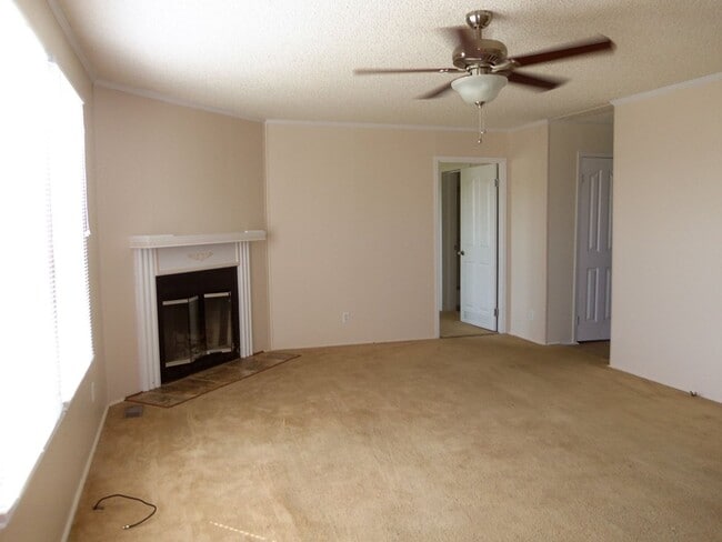 135 Magnolia Gardens Dr in Jacksonville, NC - Building Photo - Building Photo