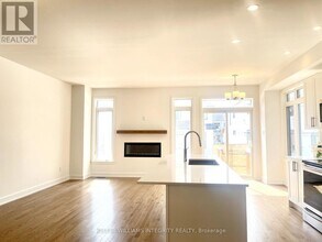 242 Finsbury Ave in Ottawa, ON - Building Photo - Building Photo