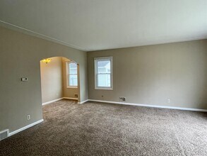 7035 68th St SE in Caledonia, MI - Building Photo - Building Photo