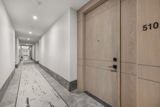 2 Forest Hill Rd in Toronto, ON - Building Photo - Building Photo