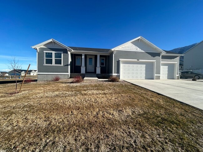 284 W Saddlebrook Dr in Santaquin, UT - Building Photo - Building Photo
