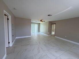 6036 Westover Rd in West Palm Beach, FL - Building Photo