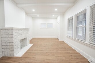 1310 Webb Rd in Lakewood, OH - Building Photo - Building Photo