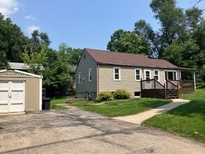 34000 White Oak Dr in Burlington, WI - Building Photo - Building Photo