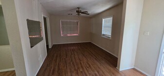 862 Clower in San Antonio, TX - Building Photo