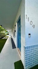 1109 NE 6th Ave, Unit 2 in Fort Lauderdale, FL - Foto de edificio - Building Photo