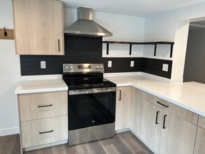 207 6th St, Unit Unit C in Proctor, MN - Building Photo - Building Photo