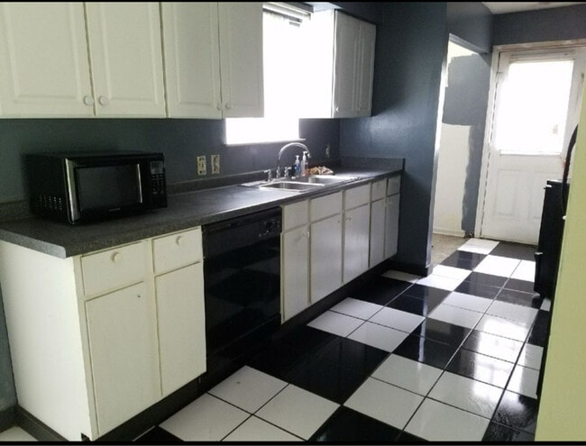 property at 11 Sunny Pl