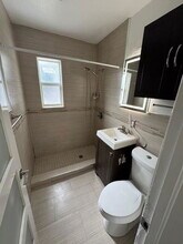 2446 Grant St in Hollywood, FL - Building Photo - Building Photo