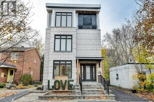 10 Chestnut St in Ottawa, ON - Building Photo