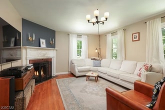 924 Maurice Ave in Rahway, NJ - Foto de edificio - Building Photo