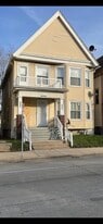 2548 N 35th St, Unit 2550