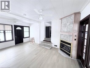 1132 Spears Rd in Fort Erie, ON - Building Photo - Building Photo