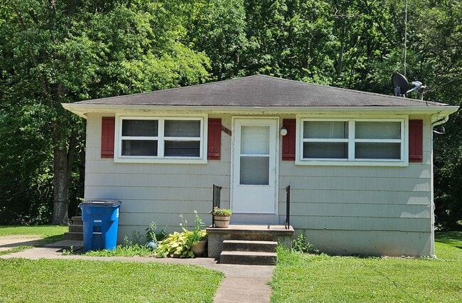 property at 906 Olive St