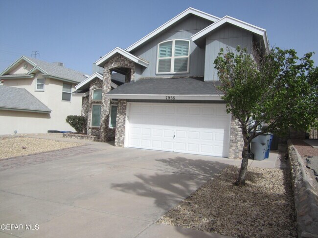 7955 Starry Night Dr in El Paso, TX - Building Photo - Building Photo