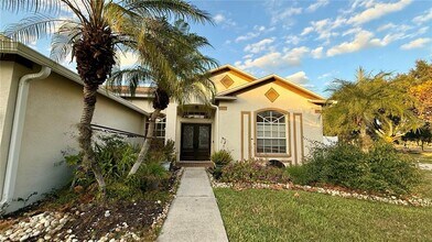 2749 Valencia Grove Dr in Valrico, FL - Building Photo - Building Photo