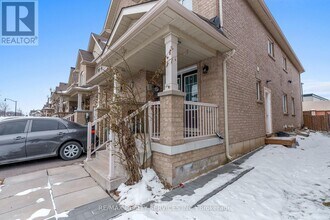 106 Baffin Cres in Brampton, ON - Building Photo - Building Photo