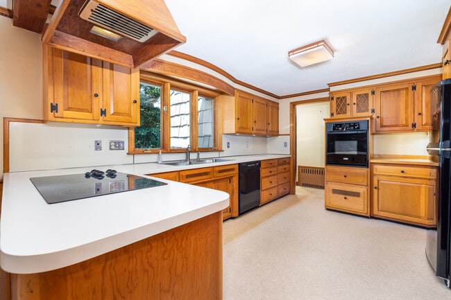 property at 171 Silver St