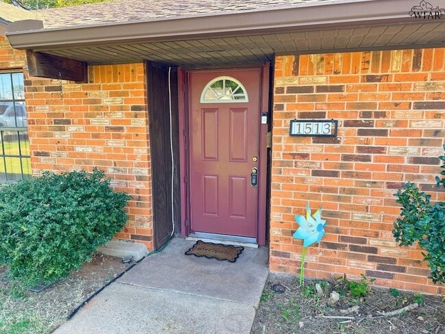 1513 Hursh Ave in Wichita Falls, TX - Foto de edificio - Building Photo