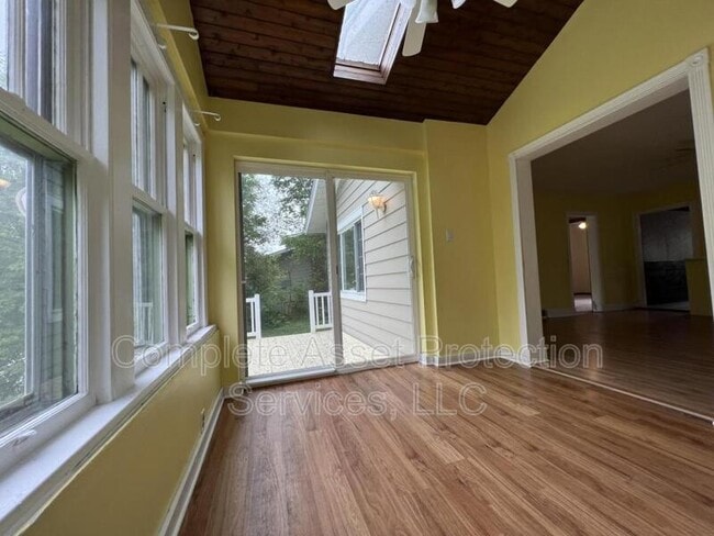 property at 825 E Cleveland Ave